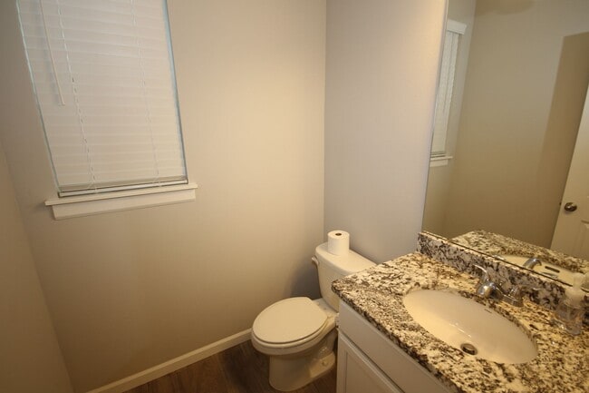 Foto del edificio - Beautiful Edgewood Home You Will Not Want To Miss!