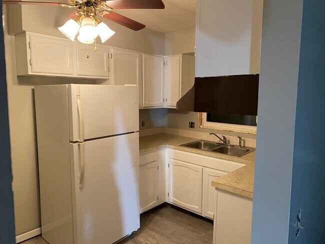 Foto del edificio - 3303 W 18th St