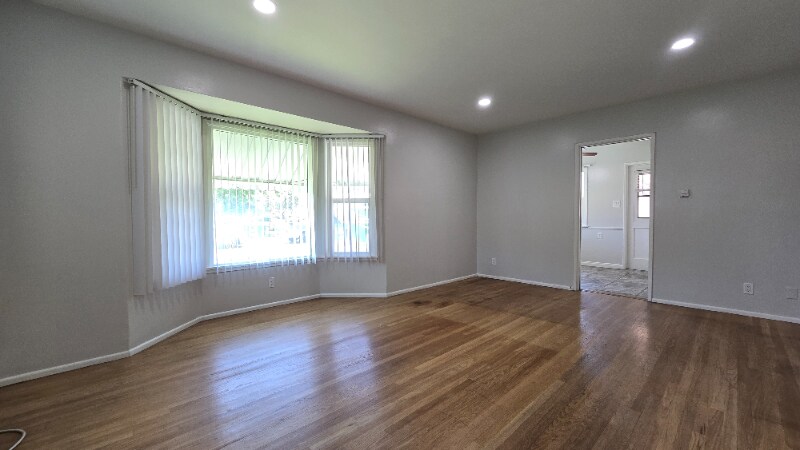 Foto principal - 204 S 2nd Ave