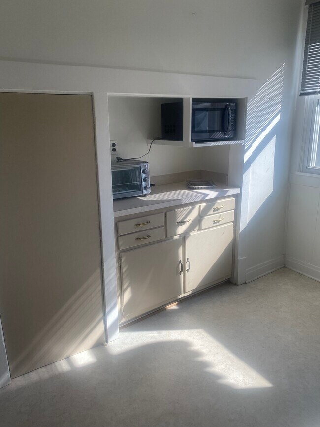 Foto del edificio - 3337 W 114th St