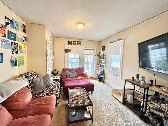 Building Photo - 50 Atkins St