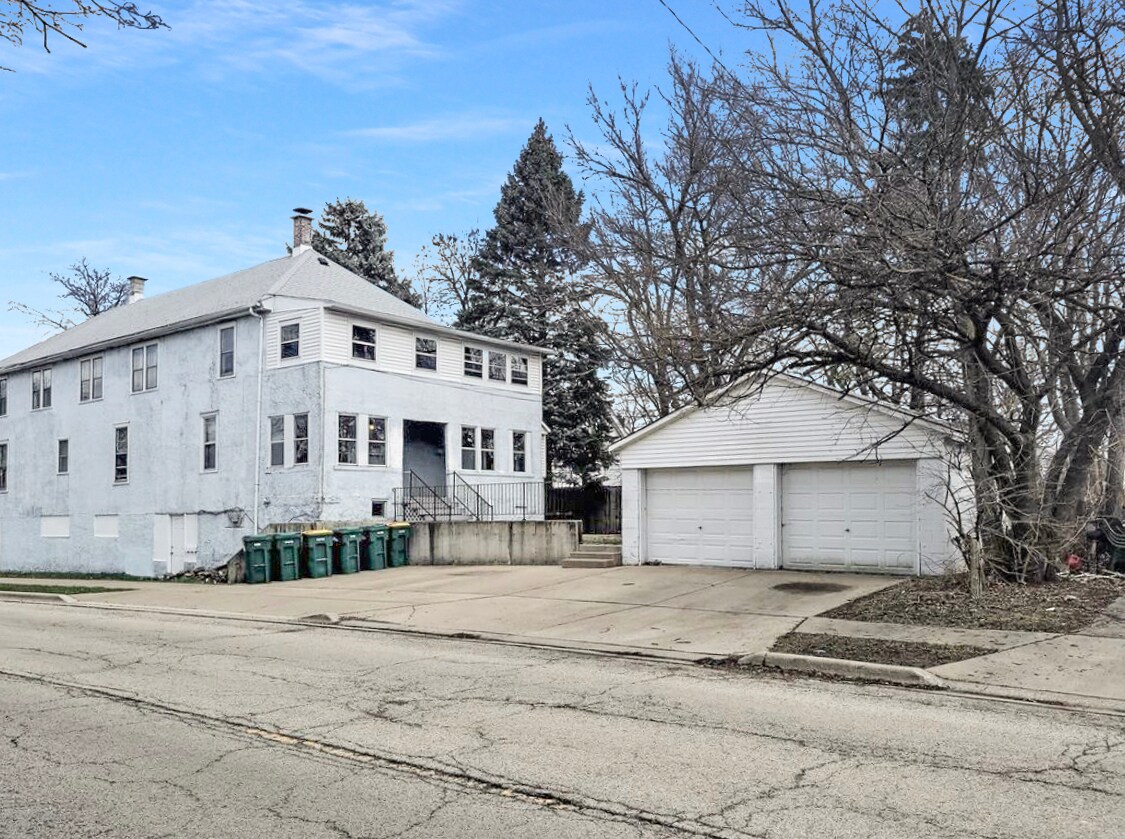 926 Fisk Ave, Joliet, IL 60436 House Rental in Joliet, IL