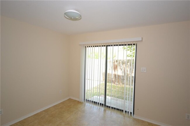 Building Photo - 3649 Texana Loop, Round Rock, TX 78665 - 3...