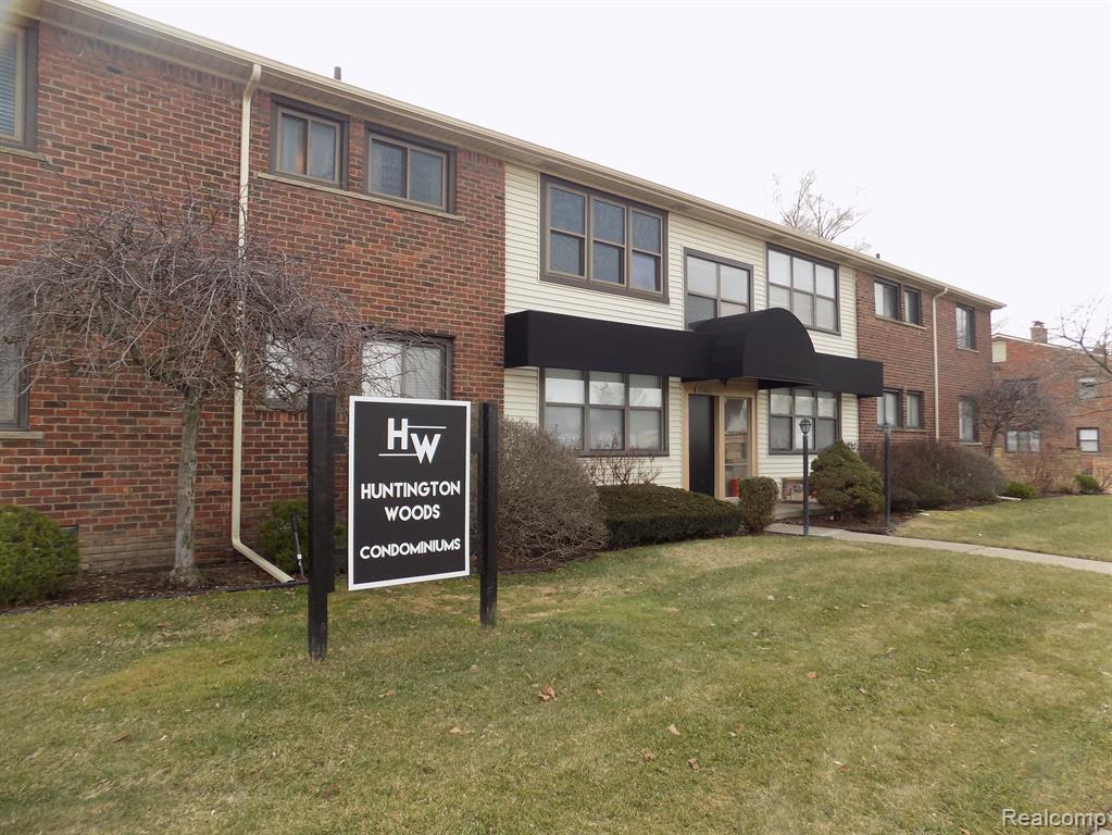 25863 Woodward Ave Unit 202, Royal Oak, MI 48067 Condo for Rent in Royal Oak, MI