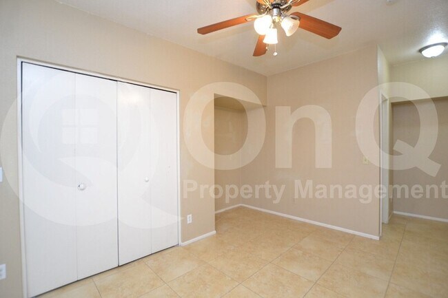 Foto del edificio - 2834 E Kathleen Rd