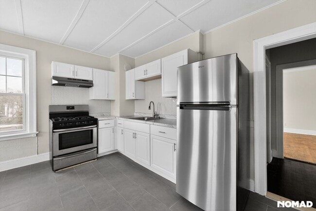 Building Photo - 1482 Corbin Ave