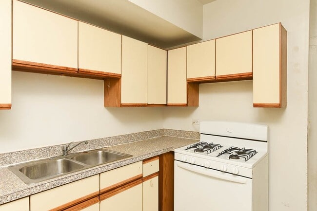 Building Photo - 1532 N Kedzie Ave