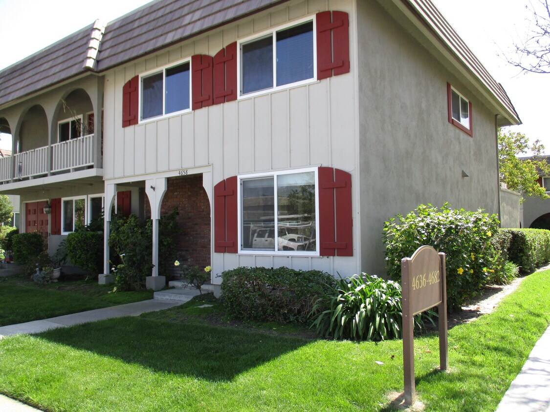4658 Larwin Ave, Cypress, CA 90630 Townhome Rentals in Cypress CA