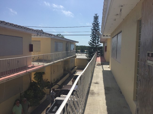 Foto del edificio - 1655 Overseas Hwy