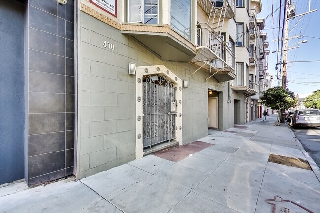 Building Photo - 470 14th Street
