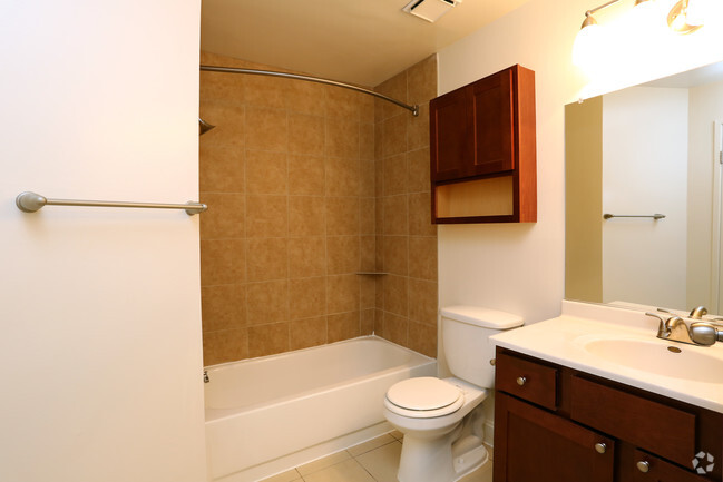 1BR, 1BA-Kildare-Bathroom - Waterford Place Apartments