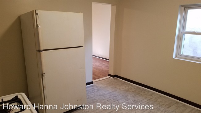 Building Photo - 3 br, 1 bath House - 3913 5th Ave