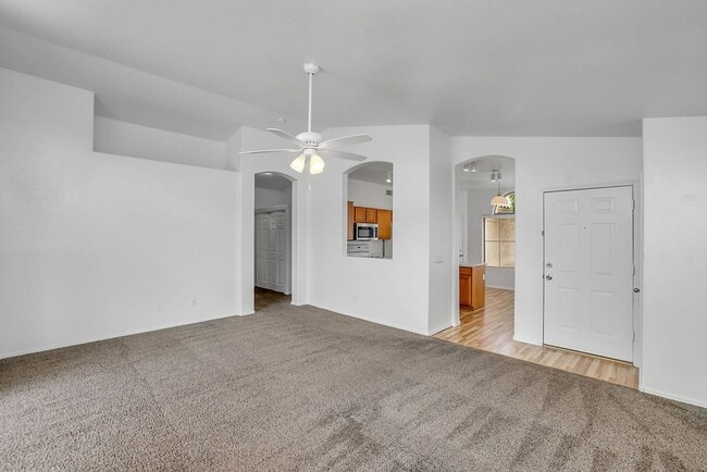 Building Photo - Gilbert Rental