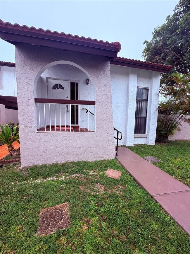 Foto del edificio - 9909 NW 9th St Cir