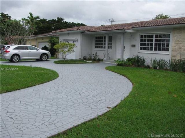Primary Photo - 930 Ibis Ave