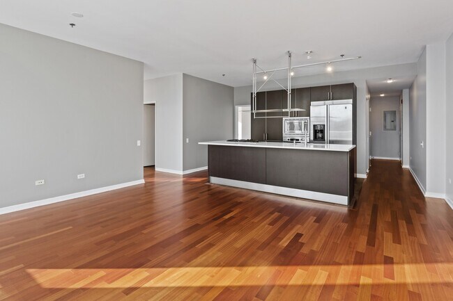 Foto del edificio - 653 N Kingsbury St