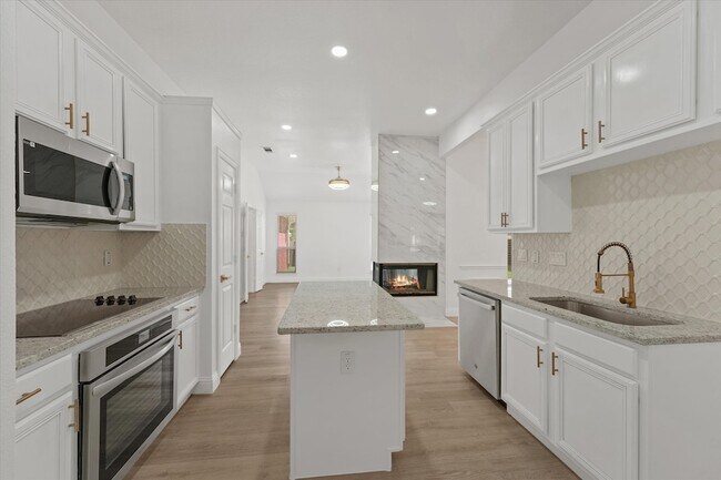 Foto del edificio - 322 Hillcroft Dr