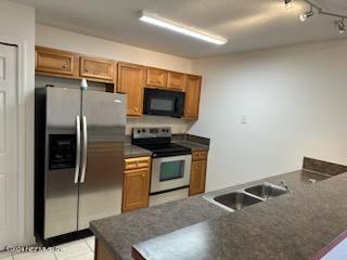 Foto del edificio - 6880 Skaff Ave