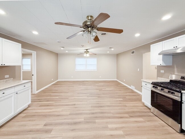 Building Photo - 106 E State Road 2