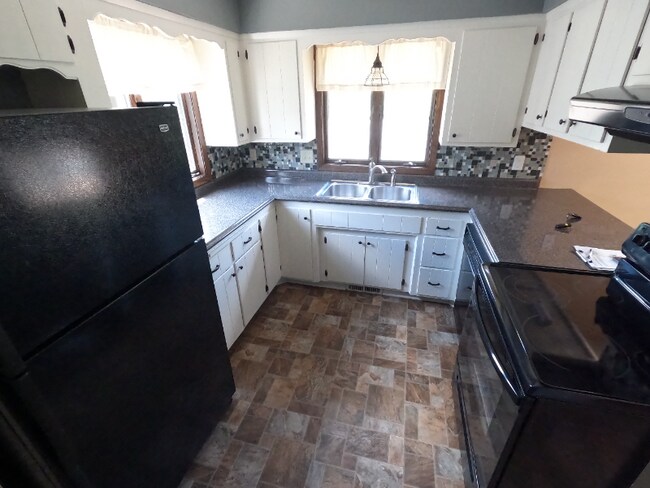 Foto del edificio - 1421 5th Ave SW