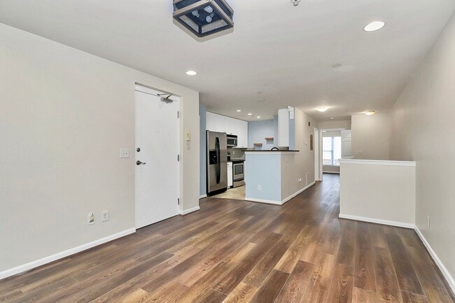 Building Photo - 3721 Picasso Court