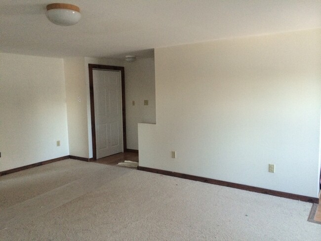 Building Photo - 3217 US-20