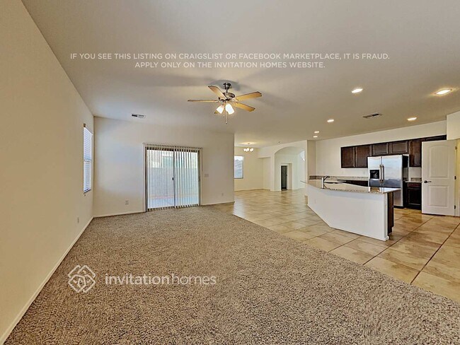 Building Photo - 1245 E Palomino Way