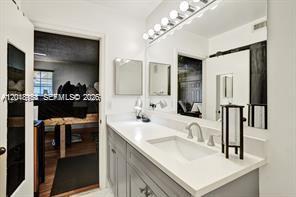 Foto del edificio - 3901 San Simeon Ln