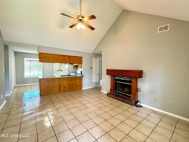 Foto del edificio - 10233 Curtis Dr