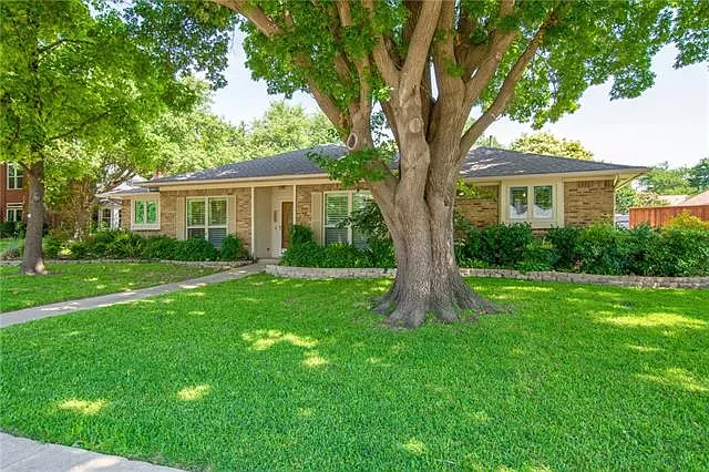 Foto principal - 1403 Ridgemoor Ln