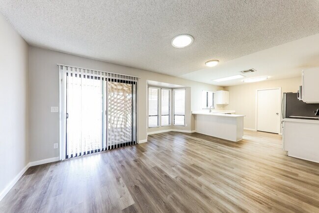 Foto del edificio - 18417 N 55th Dr