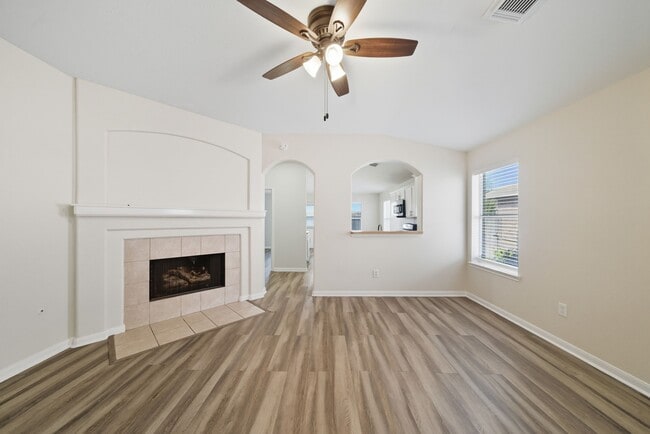 Building Photo - 1735 Riane Ln