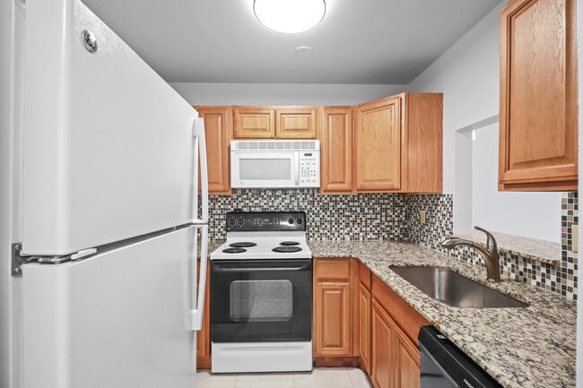 Building Photo - 950 S Kanner Hwy