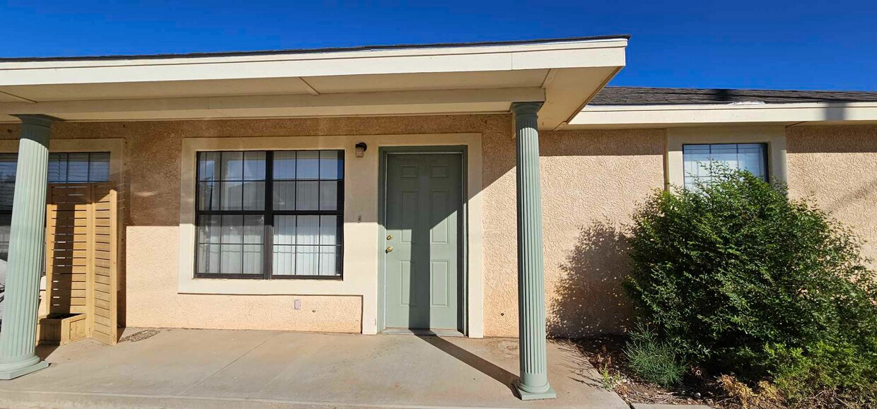 Foto principal - 522 S Abilene Ave