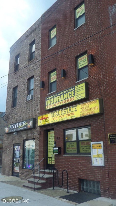 Building Photo - 633 Mercy St