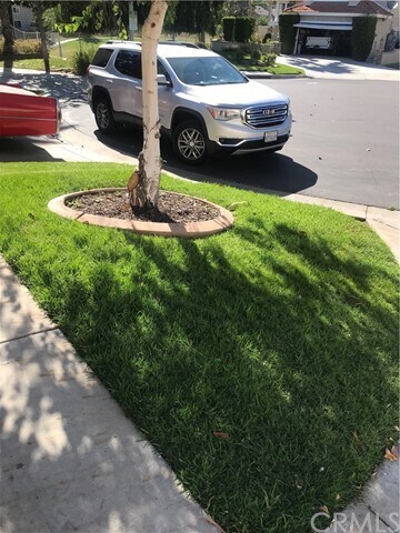 Foto del edificio - 7878 Pineridge Ct