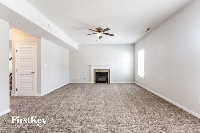 Foto del edificio - 6660 Branches Dr