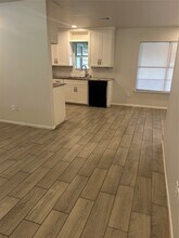 Building Photo - 2310 Grape Ln