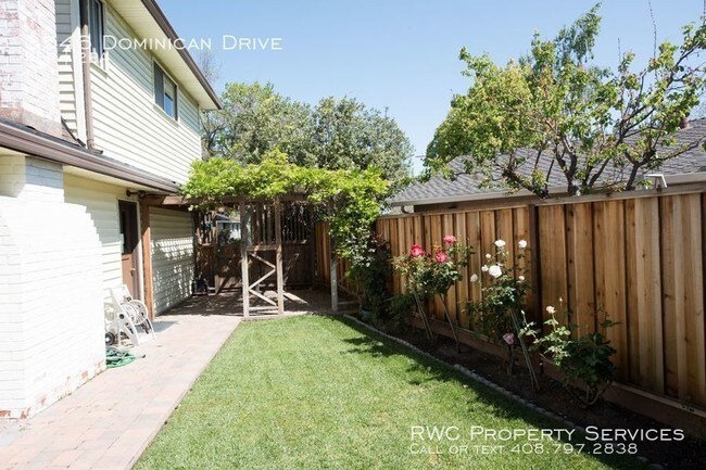 Building Photo - 3546 Dominican Dr