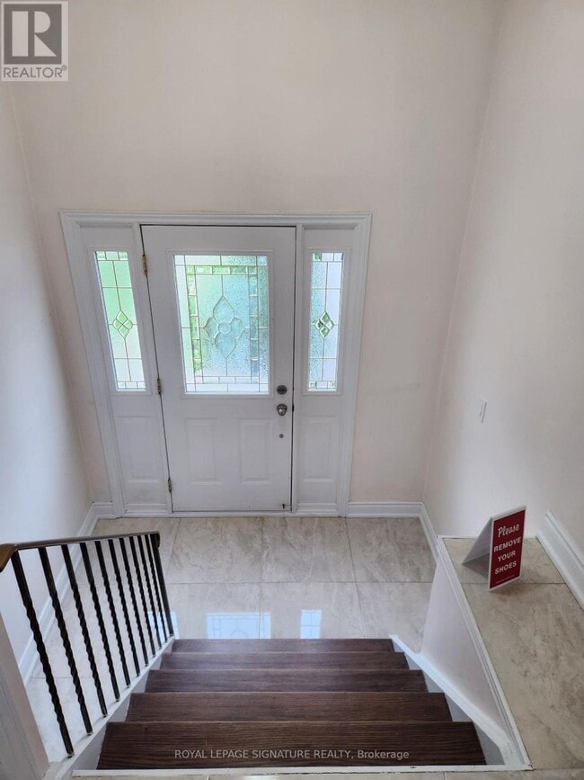 Building Photo - 3334 Tallmast Cres