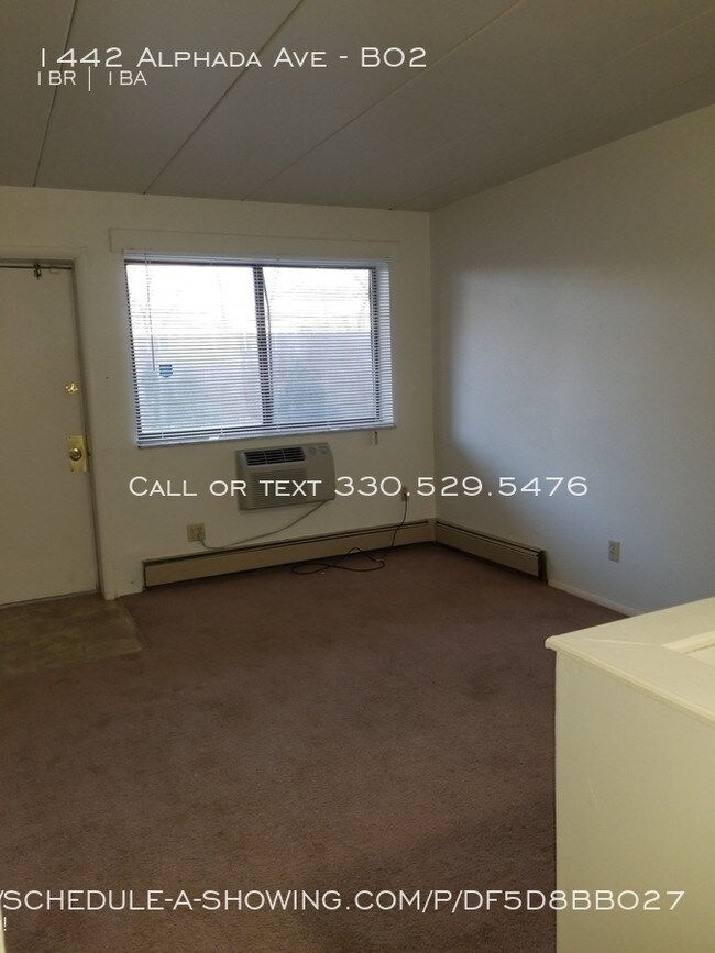 Building Photo - 1442 Alphada Ave