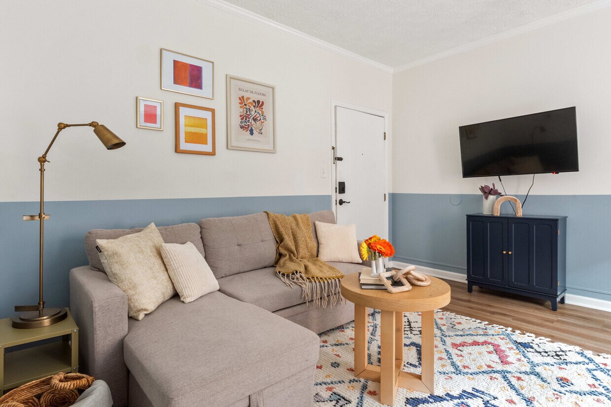 Foto principal - 1096 Piedmont Ave NE