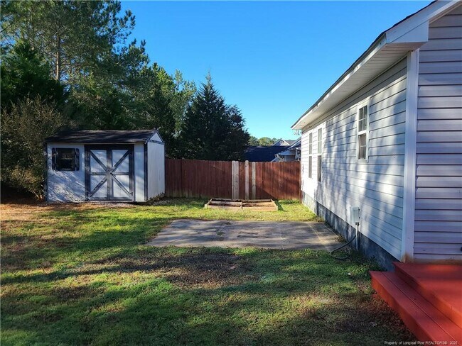 Foto del edificio - 2609 Cameron Woods Ln
