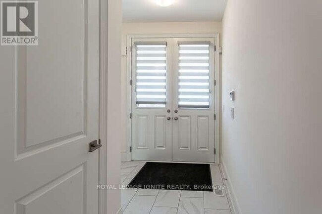 Building Photo - 9 Smallwood Rd