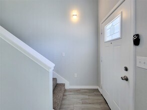 Building Photo - 16684 E Ivanhoe St