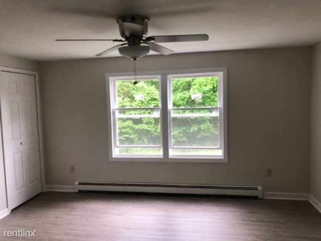 Building Photo - 18 Goshen Rd