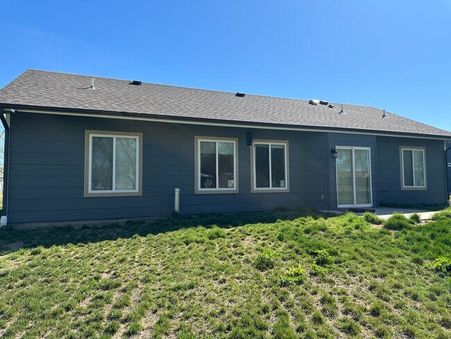Building Photo - Welcome to your dream home in South Wichita!