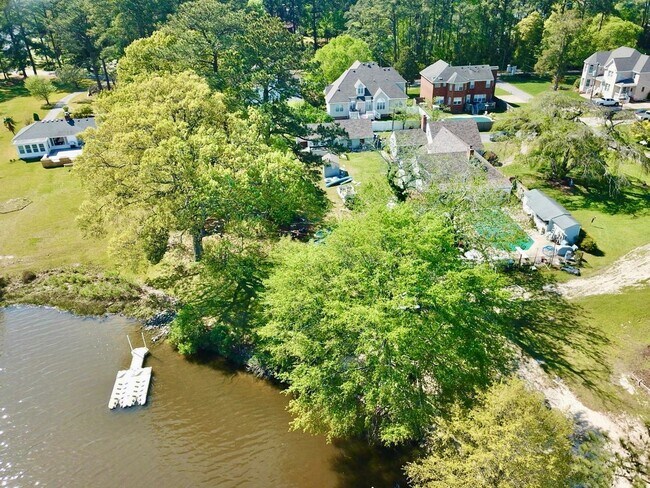 Building Photo - Waterfront Home w/2-Car Garage & Heated Sa...