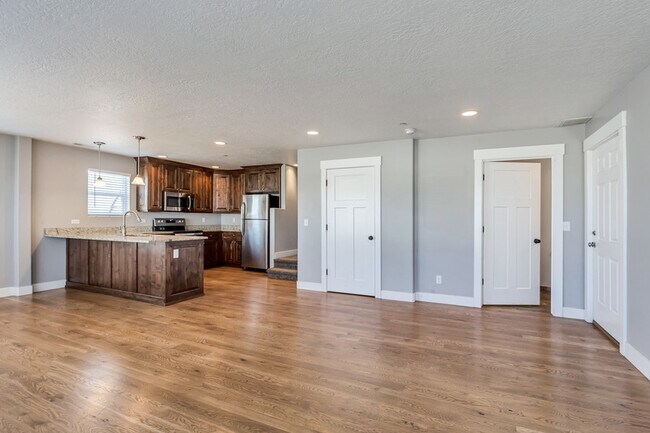 Foto del edificio - 774 715 S