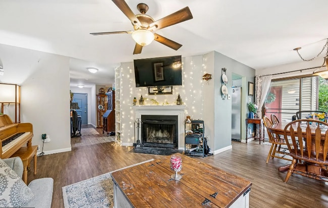 Building Photo - 405A Cypress Point Cir